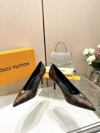 Picture of Louis Vuitton Shoes _SKULVsz35-417cmmnf037813597